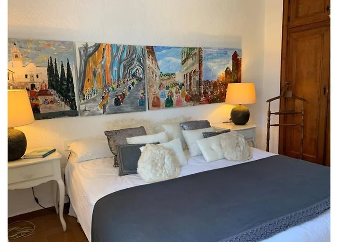 El Poblet 36 度假居 *